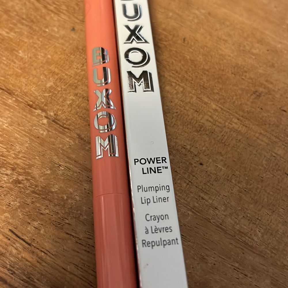 BUXOM Power Line Plumping Lip Liner